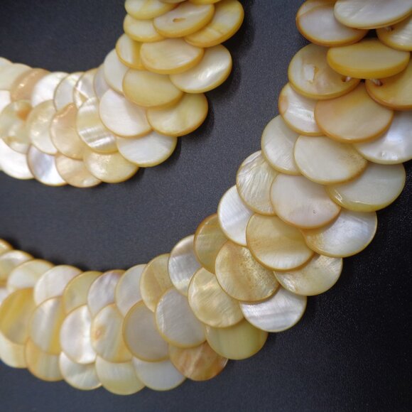 Vtg Handmade Hawaiian Golden MOTHER OF PEARL Disc NECKLACE & BRACELET Set - Picture 3 of 7
